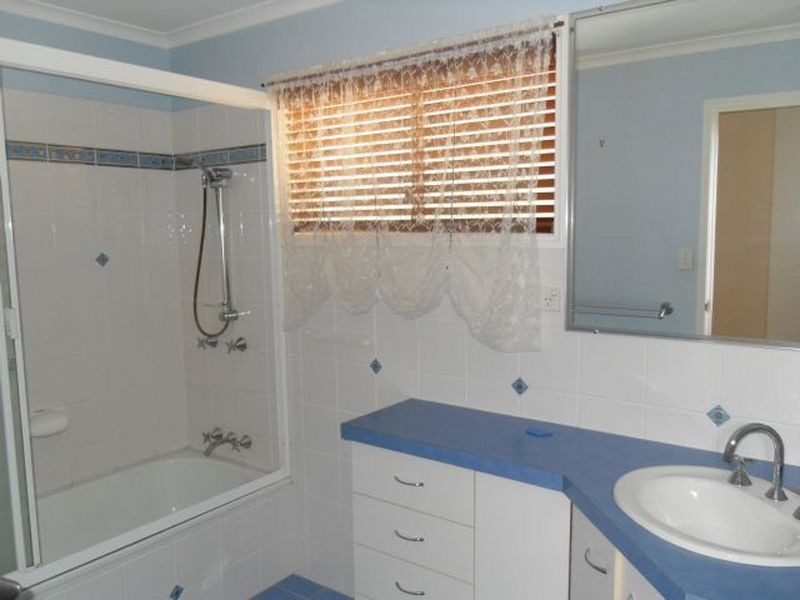 1 Brolga Court, Bundamba QLD 4304