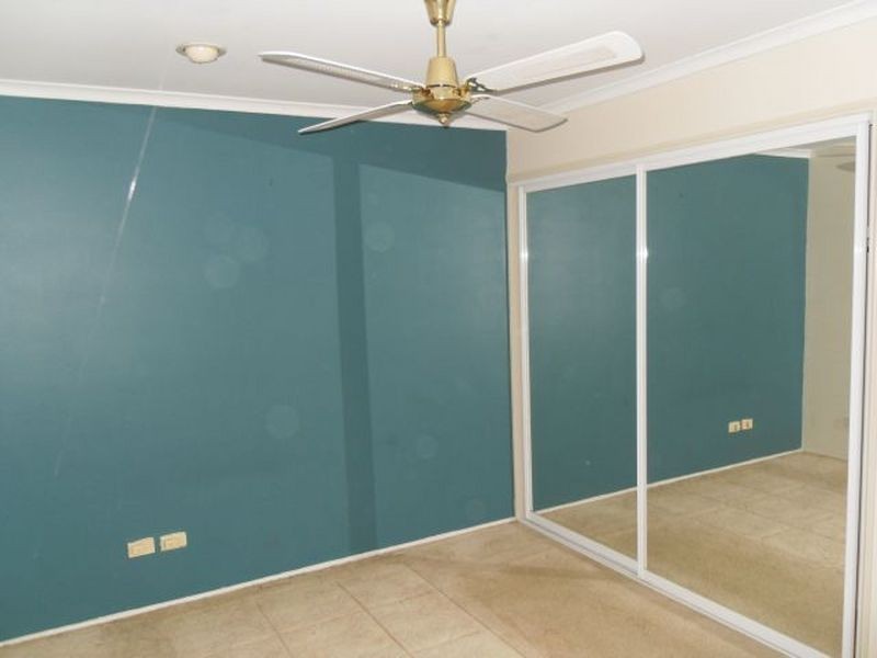 1 Brolga Court, Bundamba QLD 4304