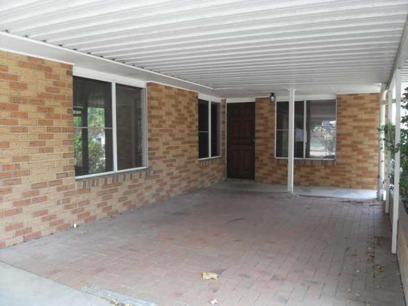 1 Brolga Court, Bundamba QLD 4304