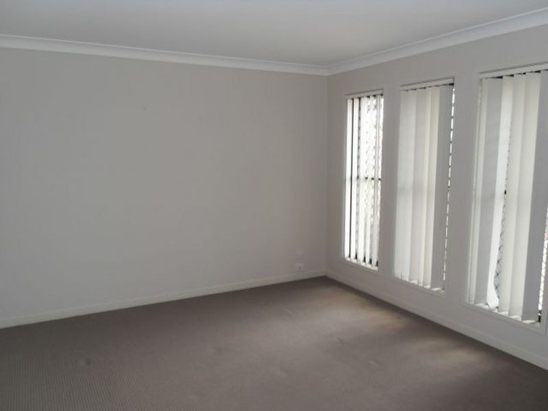 21 Brighton Street, Raceview QLD 4305