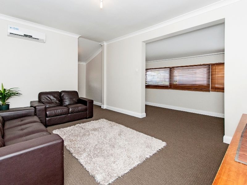 40 Greenham Street, Raceview QLD 4305