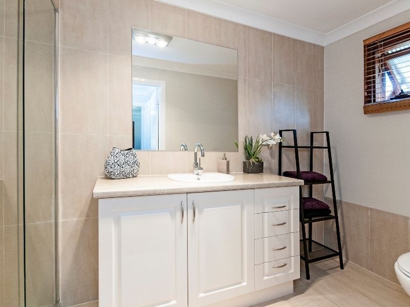 40 Greenham Street, Raceview QLD 4305