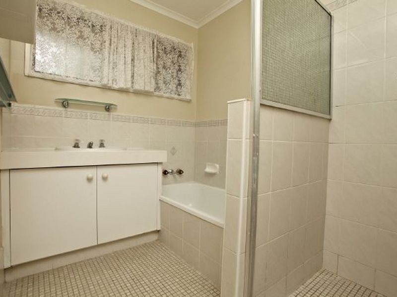 6 Aegean Close, Jamboree Heights QLD 4074