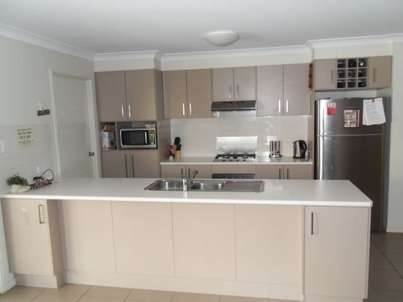18 Sophie Street, Raceview QLD 4305
