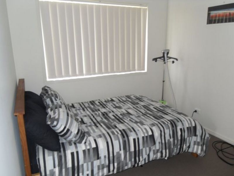 18 Sophie Street, Raceview QLD 4305