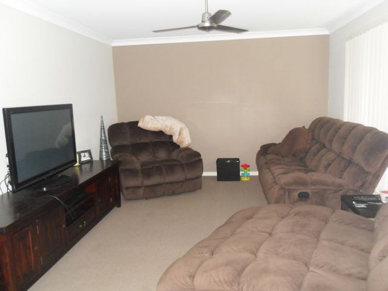 18 Sophie Street, Raceview QLD 4305