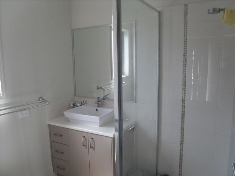 18 Sophie Street, Raceview QLD 4305