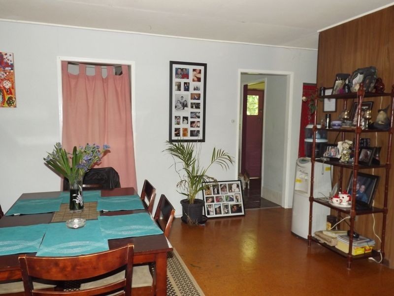 319 Old Logan Road, Camira QLD 4300