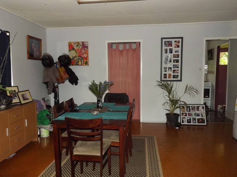 319 Old Logan Road, Camira QLD 4300