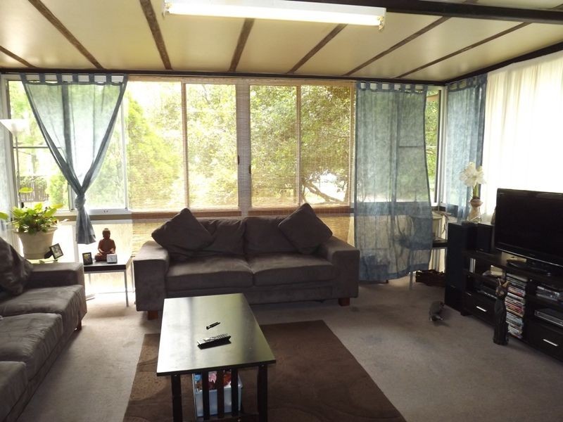 319 Old Logan Road, Camira QLD 4300