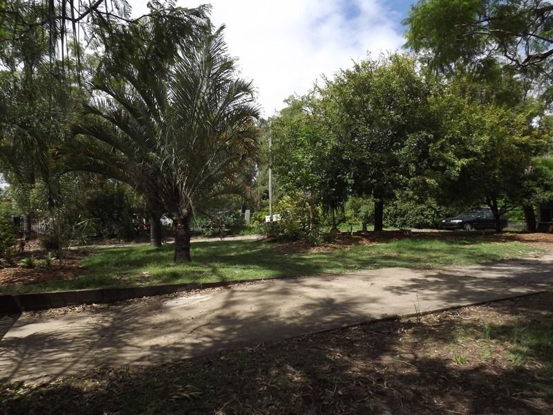 319 Old Logan Road, Camira QLD 4300