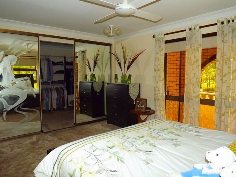 104 Hayes Avenue, Camira QLD 4300