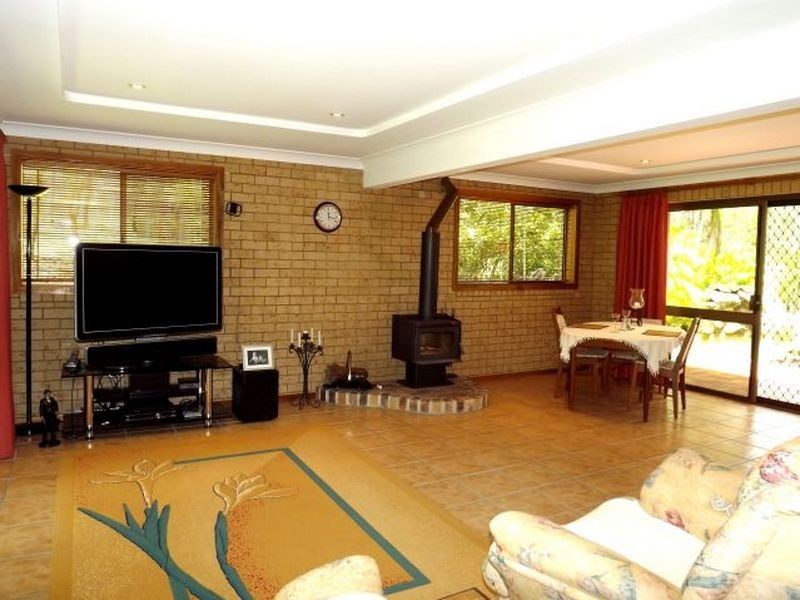 104 Hayes Avenue, Camira QLD 4300