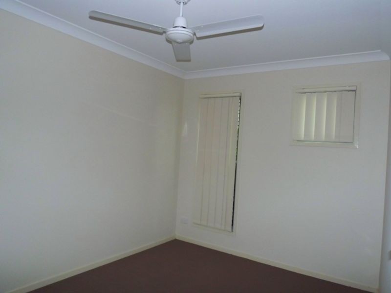 8 Kinglake Avenue, Springfield Lakes QLD 4300