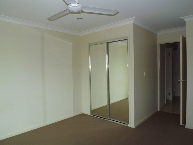 8 Kinglake Avenue, Springfield Lakes QLD 4300