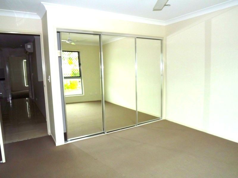 8 Kinglake Avenue, Springfield Lakes QLD 4300
