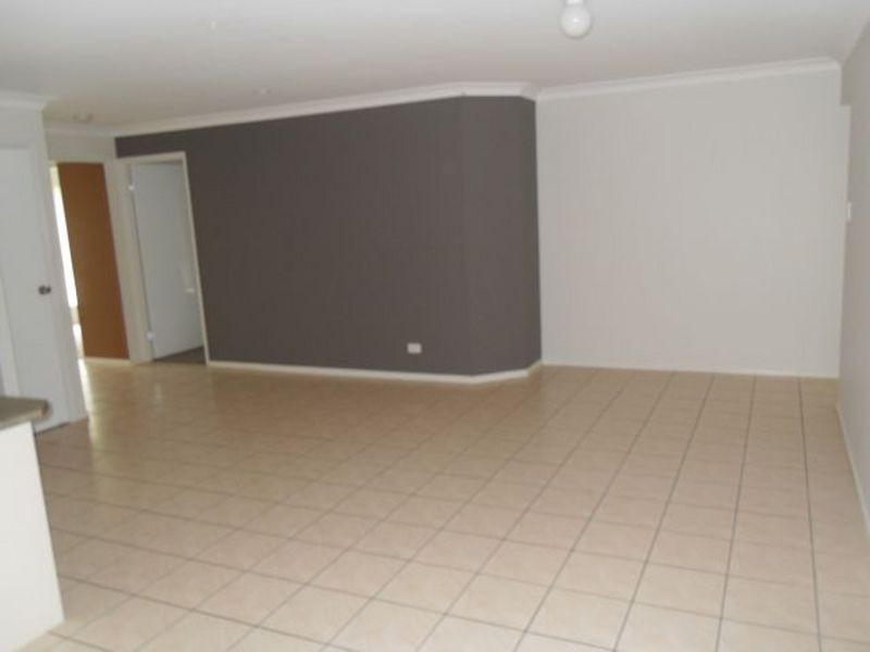 107 Anna Drive, Raceview QLD 4305