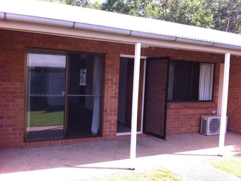 1/296 Redbank Plains Road, Bellbird Park QLD 4300