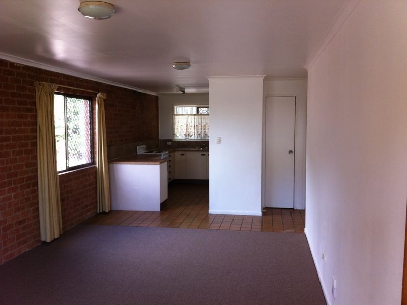 1/296 Redbank Plains Road, Bellbird Park QLD 4300