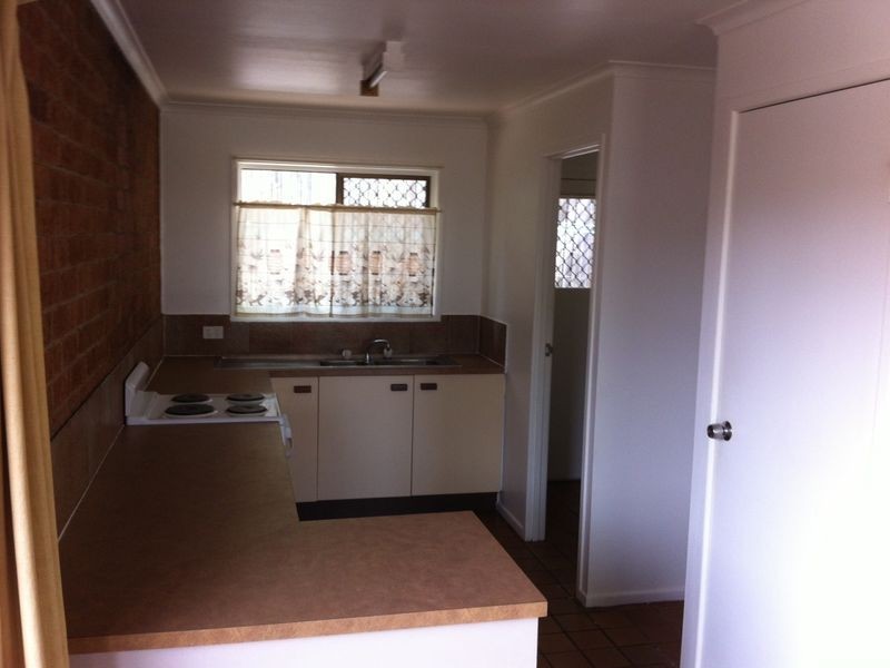 1/296 Redbank Plains Road, Bellbird Park QLD 4300