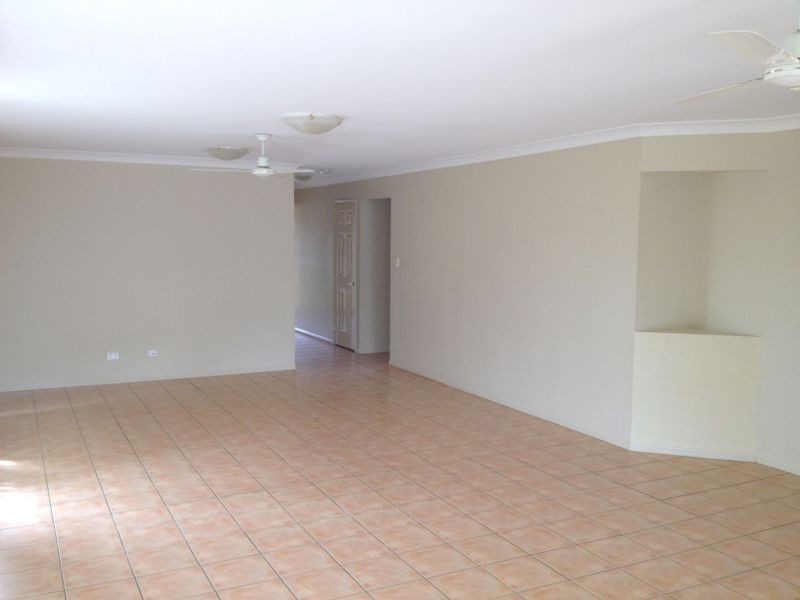 19 De Valera Street, Collingwood Park QLD 4301
