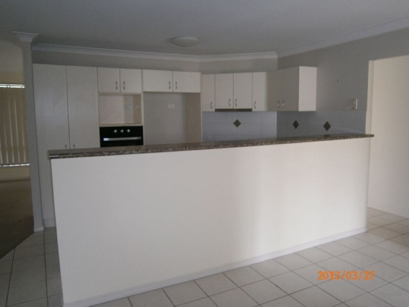 14 Dornoch Crescent, Raceview QLD 4305