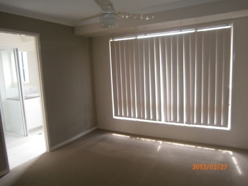 14 Dornoch Crescent, Raceview QLD 4305