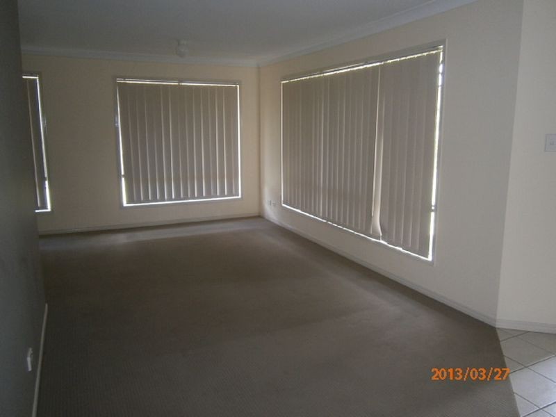 14 Dornoch Crescent, Raceview QLD 4305