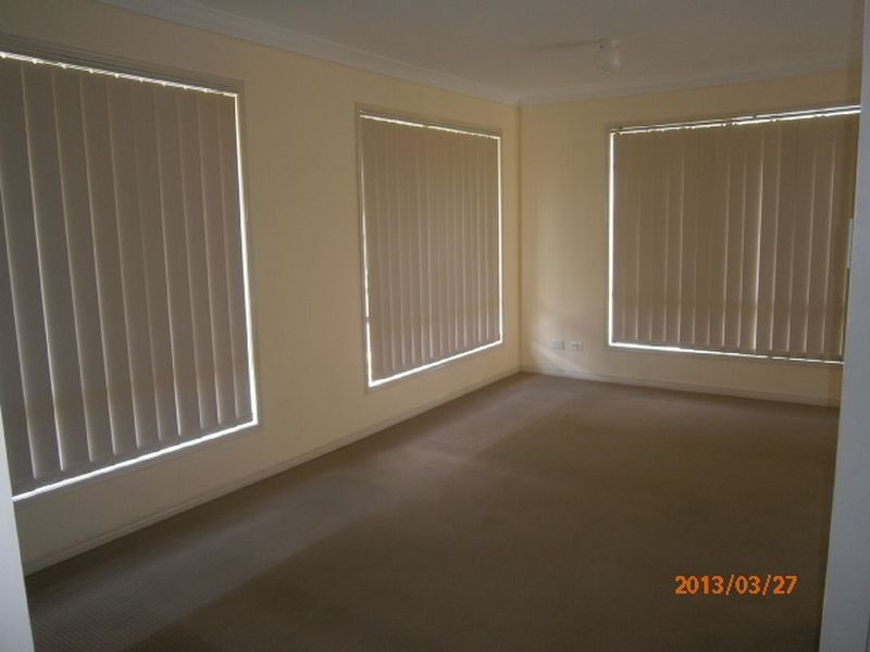 14 Dornoch Crescent, Raceview QLD 4305