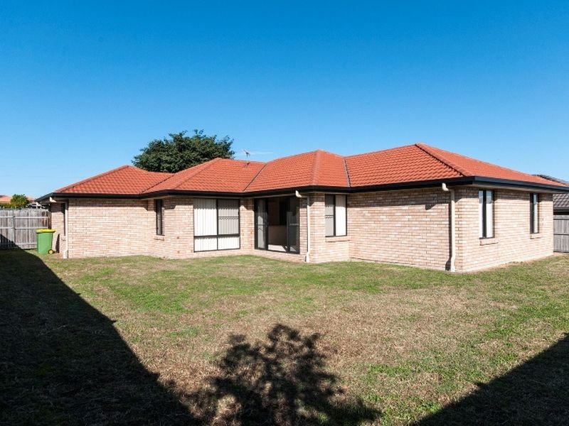 6 Dewhurst Crescent, Raceview QLD 4305