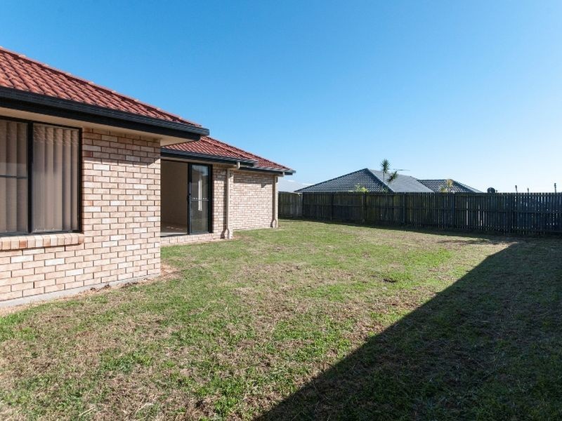 6 Dewhurst Crescent, Raceview QLD 4305