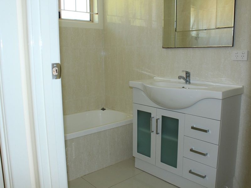 16/25A Mill Road, Goodna QLD 4300