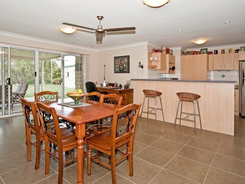 38 Rockman Drive, Raceview QLD 4305