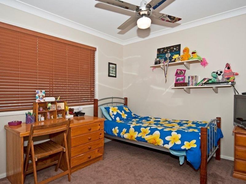 38 Rockman Drive, Raceview QLD 4305