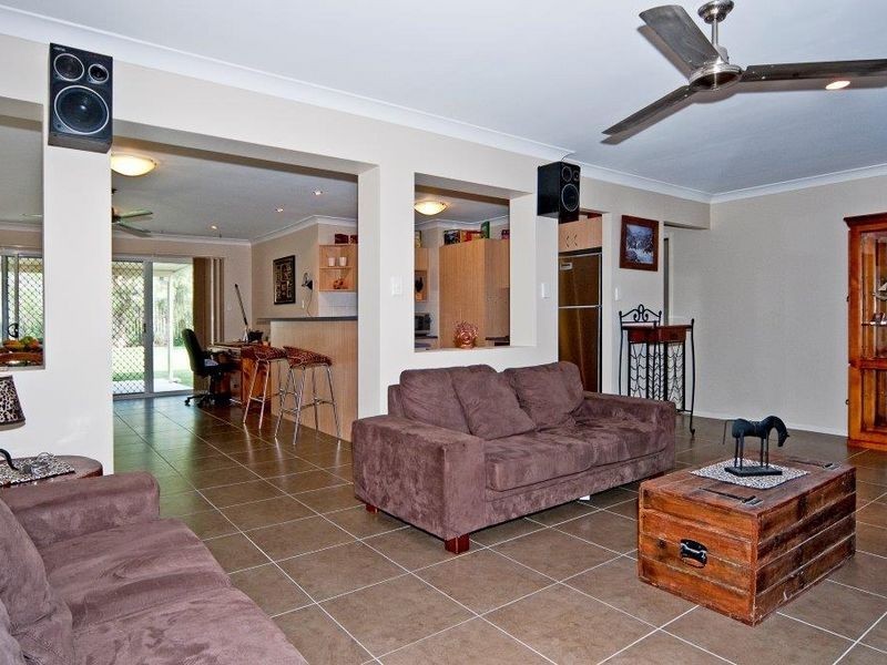 38 Rockman Drive, Raceview QLD 4305