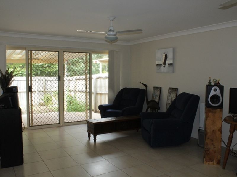 8/5 Spalding Crescent, Goodna QLD 4300