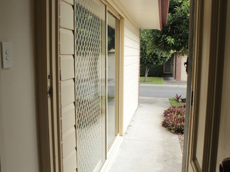 8/5 Spalding Crescent, Goodna QLD 4300