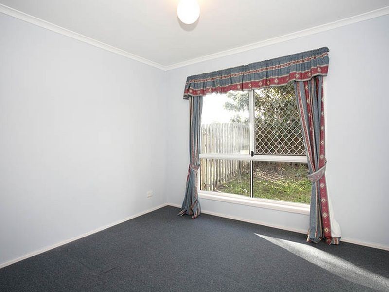 1/2 Mooney Close, Goodna QLD 4300