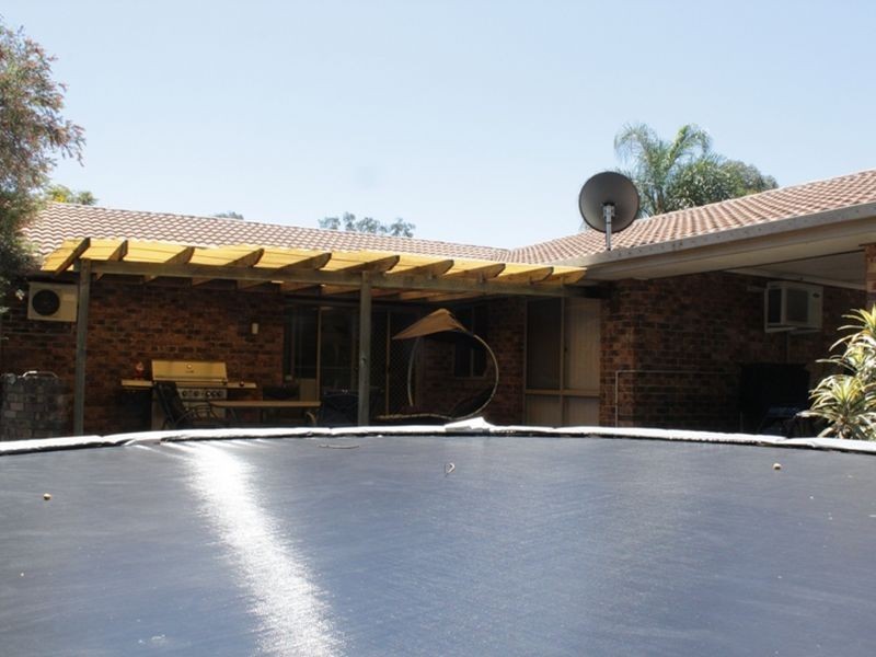 5 Yarrow Court, Redbank Plains QLD 4301