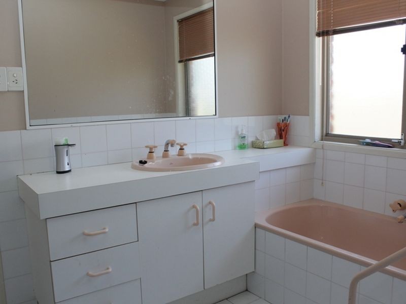 5 Yarrow Court, Redbank Plains QLD 4301
