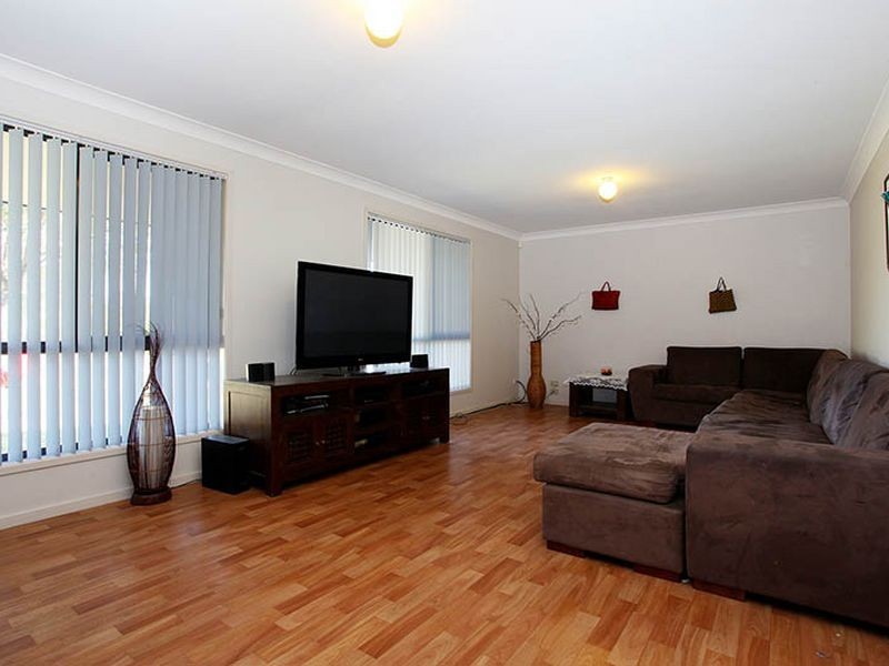 11 Bruce Street, Redbank Plains QLD 4301