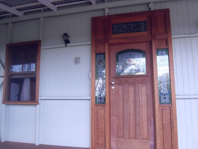 5 Brisbane Road, Redbank QLD 4301