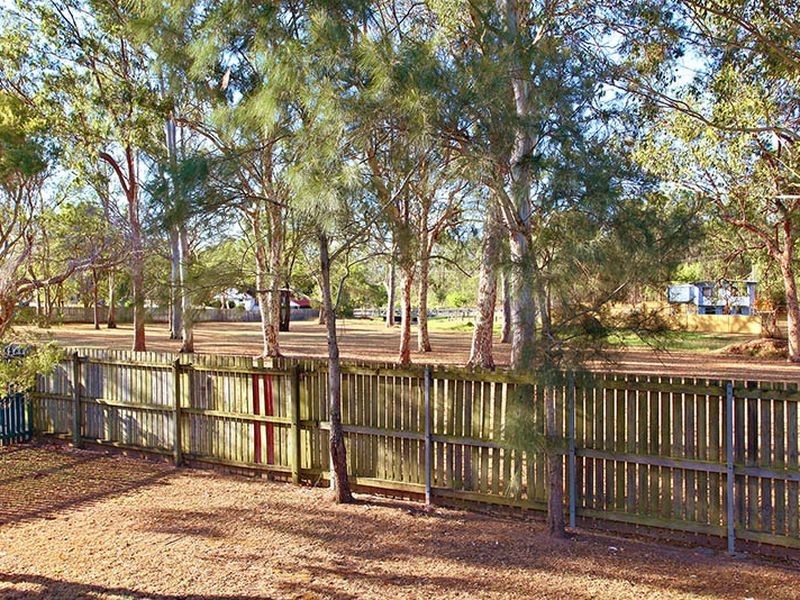 9 Davies Street, Riverview QLD 4303