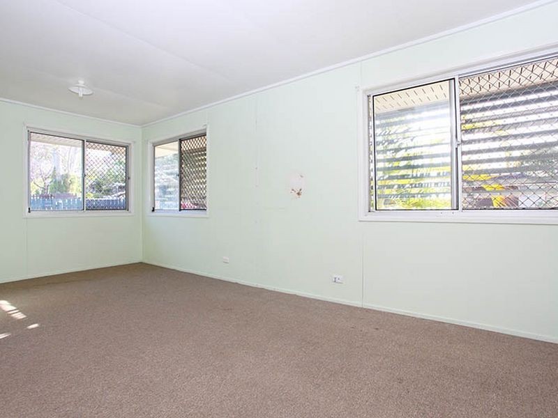 9 Davies Street, Riverview QLD 4303