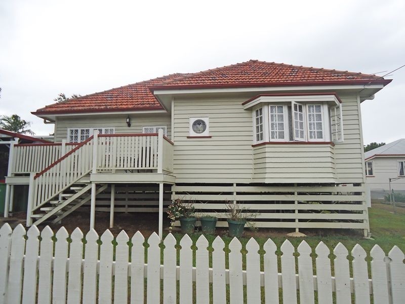 16 Kitchener Street, Booval QLD 4304