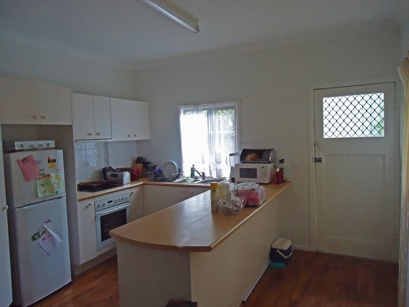 16 Kitchener Street, Booval QLD 4304