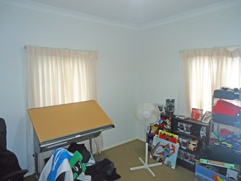 16 Kitchener Street, Booval QLD 4304