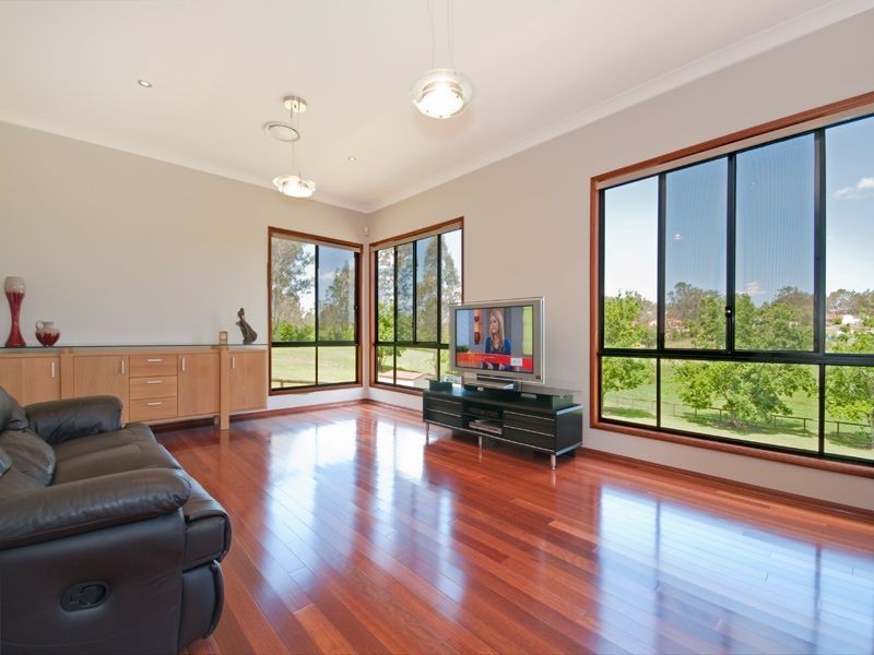 25 Lintrose Terrace, Karalee QLD 4306