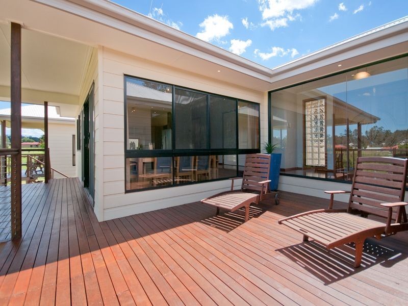 25 Lintrose Terrace, Karalee QLD 4306