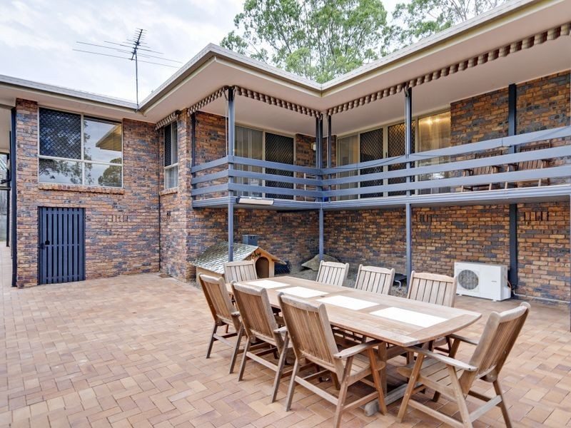 19 St Andrews Drive, Karana Downs QLD 4306